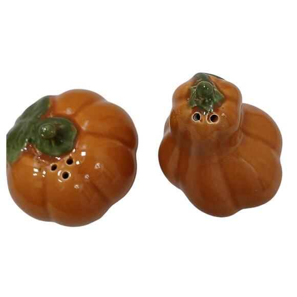 Pumpkin Guard Salt Pepper Shakers Fall Autumn Thanksgiving Granny Kitchy Cottage - Picture 2 of 10